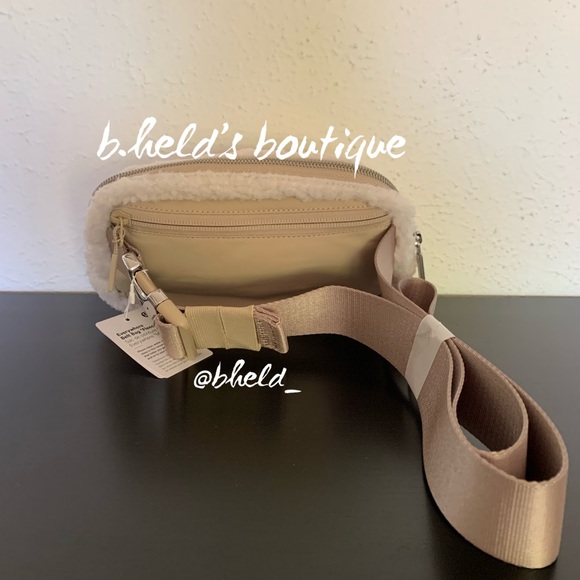lululemon Everywhere Belt Bag *Fleece in Natural Ivory/Trench OS Brand New NWT - Picture 5 of 16
